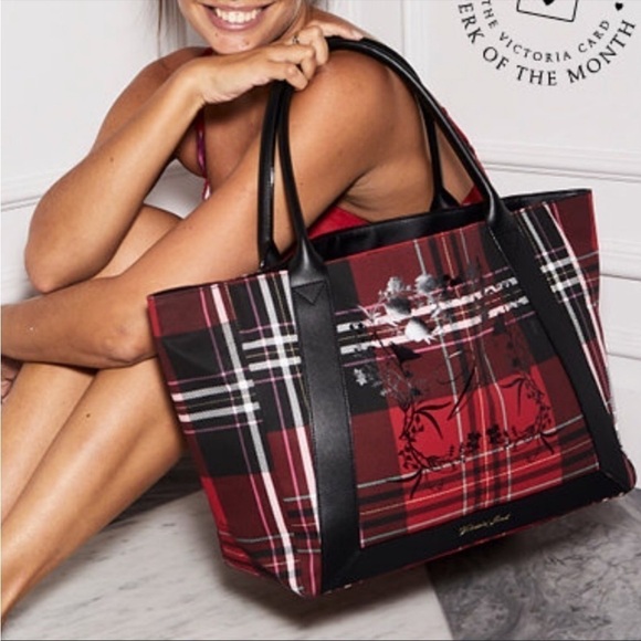 Victoria's Secret Handbags - Nwt Victoria’s Secret New Limited Edition Plaid Tote Bag Holiday